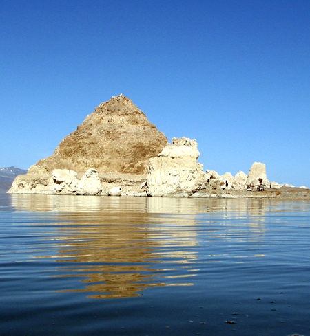 Pyramid Lake